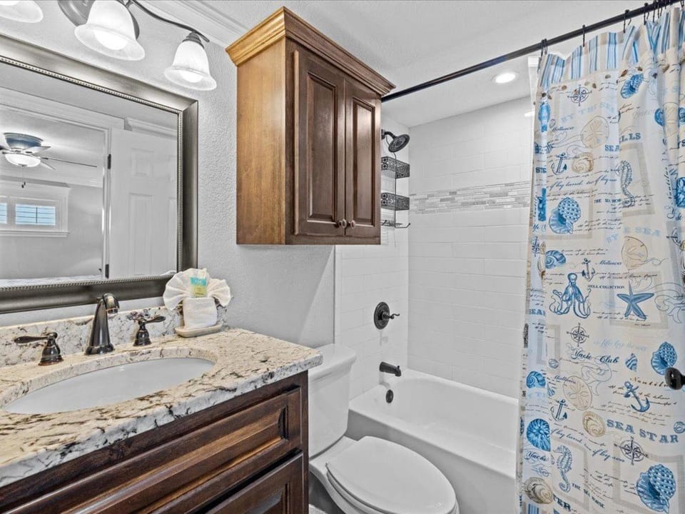 Holiday Surf and Racquet Unit 522 House in Destin