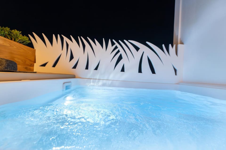 Night, Swimming pool