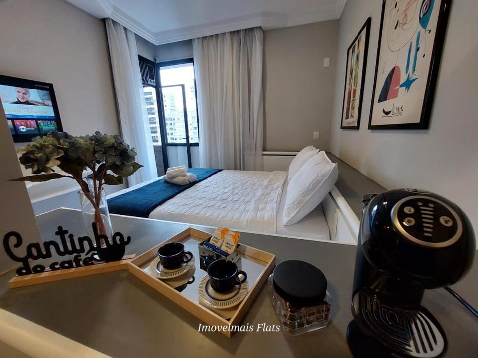 Bed, TV and multimedia, Coffee/tea facilities, Photo of the whole room, Bedroom