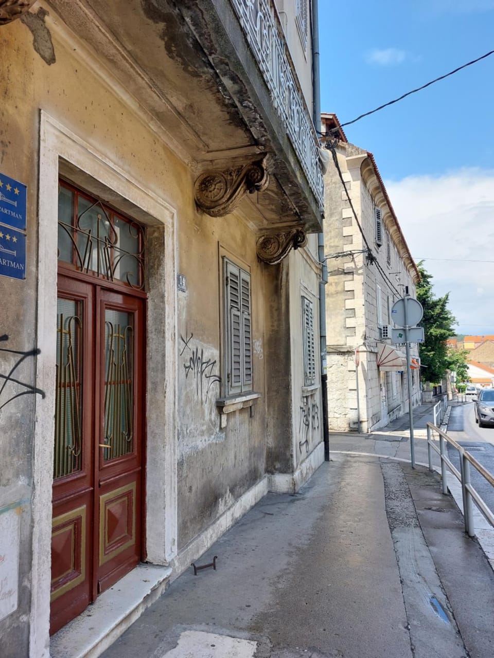 Property building, Street view