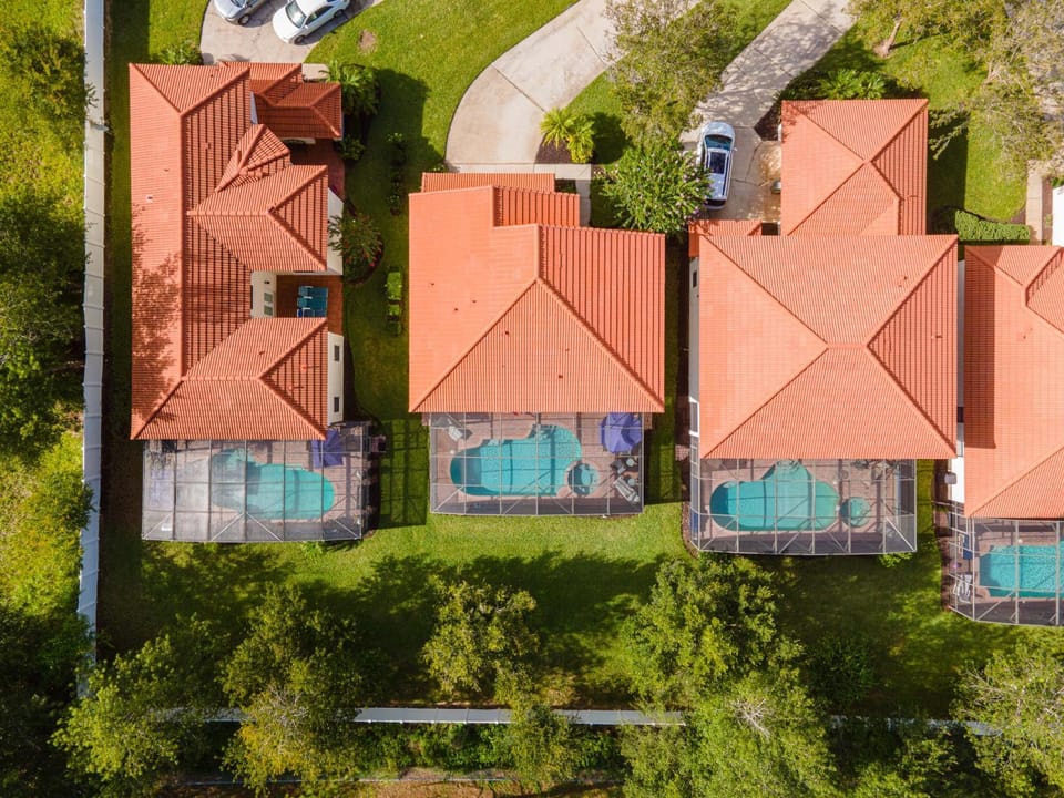 Affordable 4 Br Luxury Villa near Disney/Private Pool/Arcade/Game room Villa in Four Corners