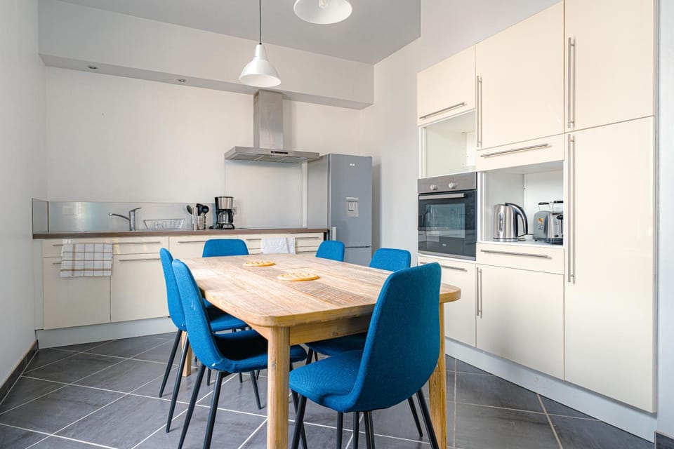 Kitchen or kitchenette, dishwasher, minibar, pet friendly, stove
