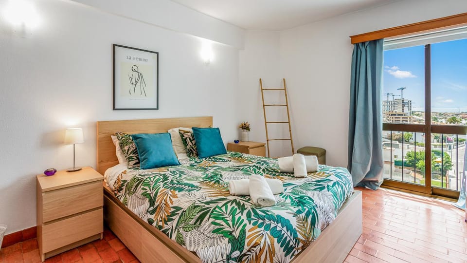 Bed, View (from property/room), Bedroom