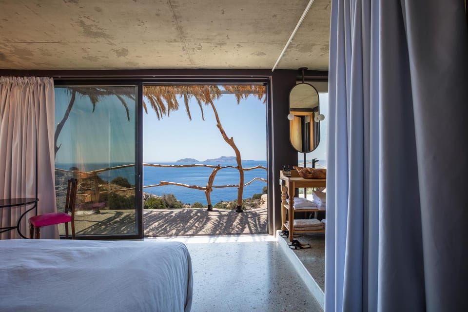 Property building, Bed, Day, Summer, View (from property/room), Seating area, Bedroom, Sea view, Time of day