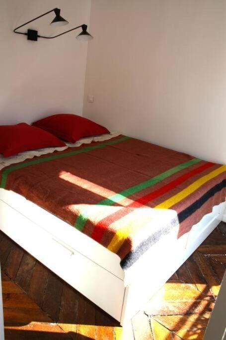 Beautiful 1 bedroom in Le Marais Apartment in Paris