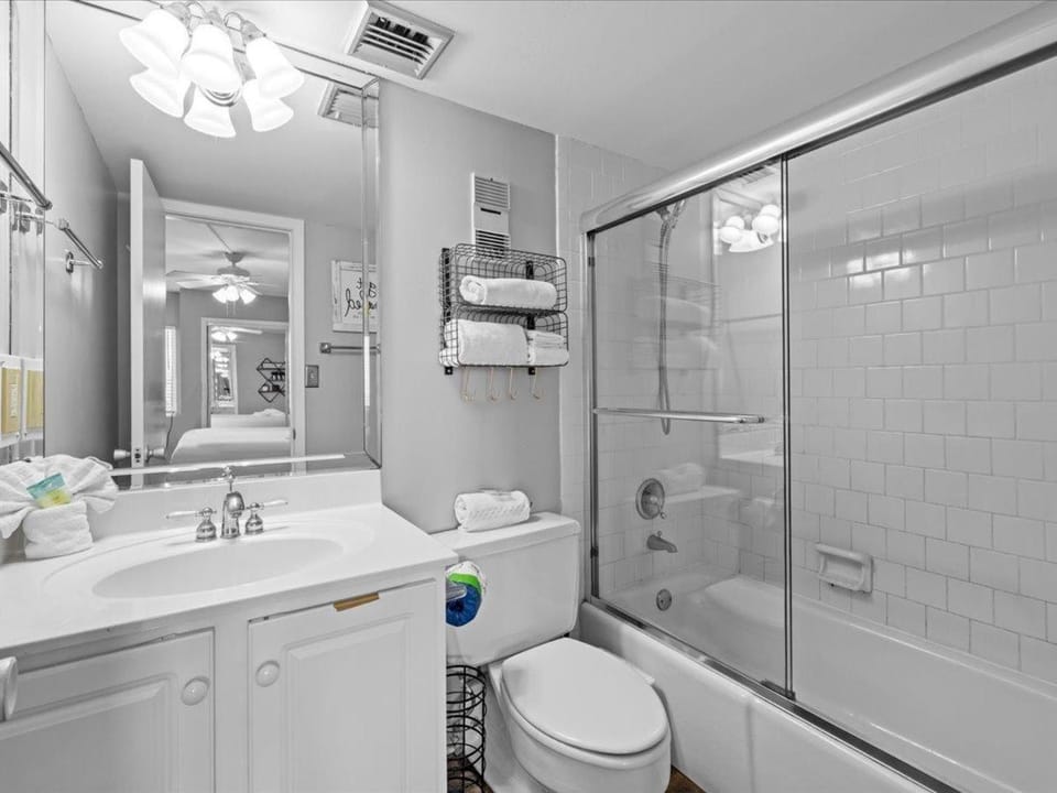 Holiday Surf and Racquet Unit 607 House in Destin