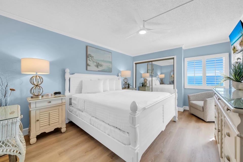 Holiday Surf and Racquet Unit 720 House in Destin