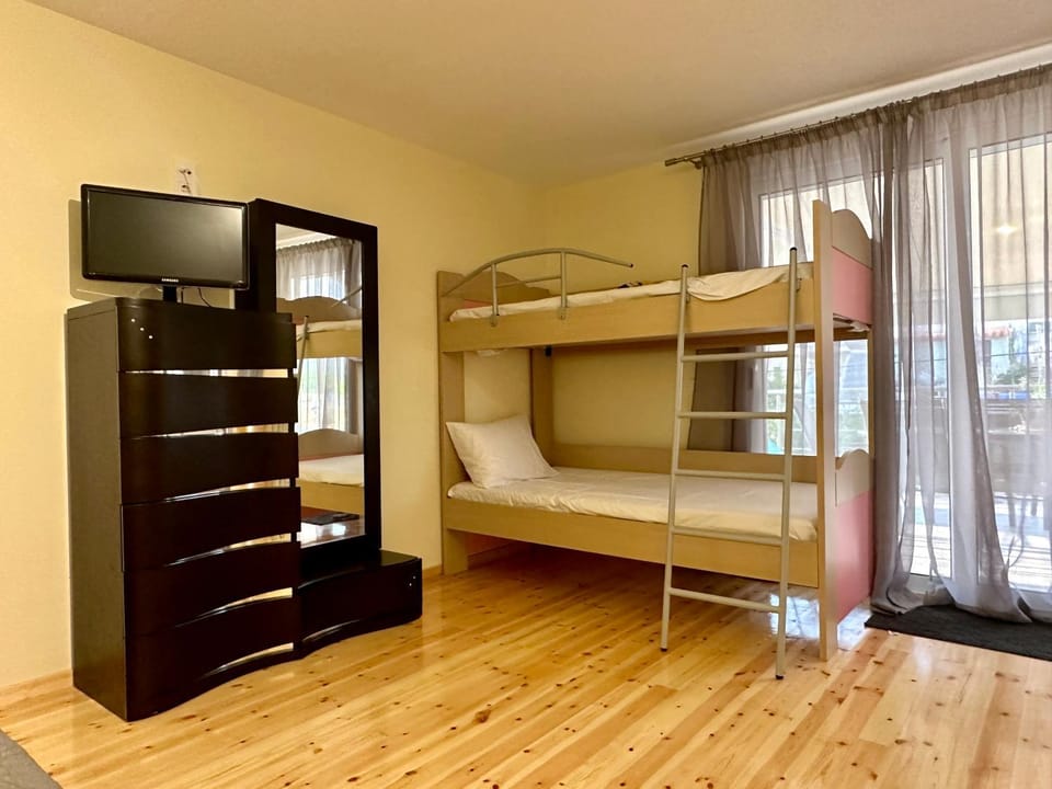 Bedroom, bunk bed, wardrobe
