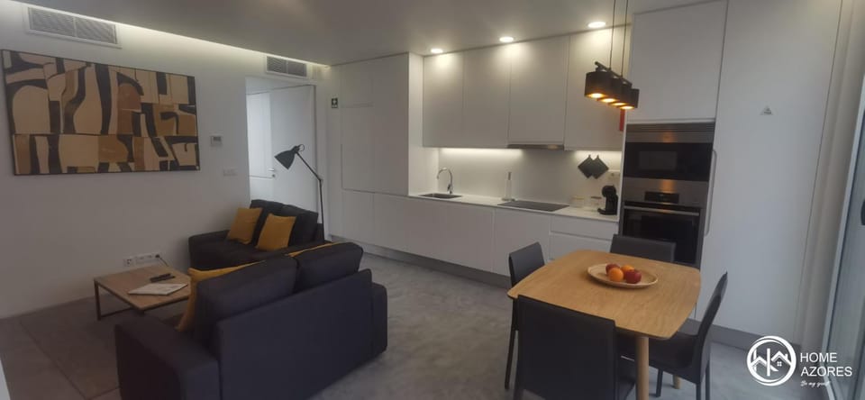 Living room, Dining area, kitchen