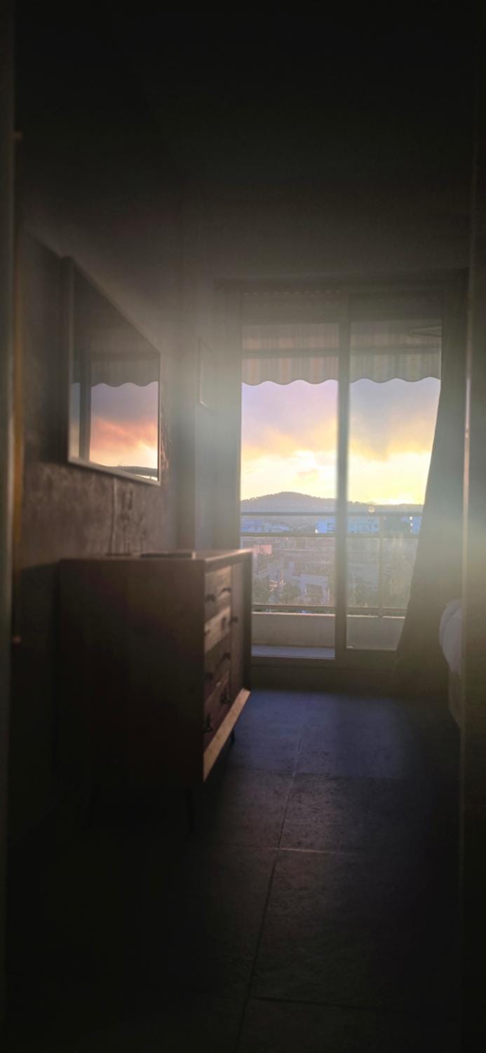 Bedroom, Sunset