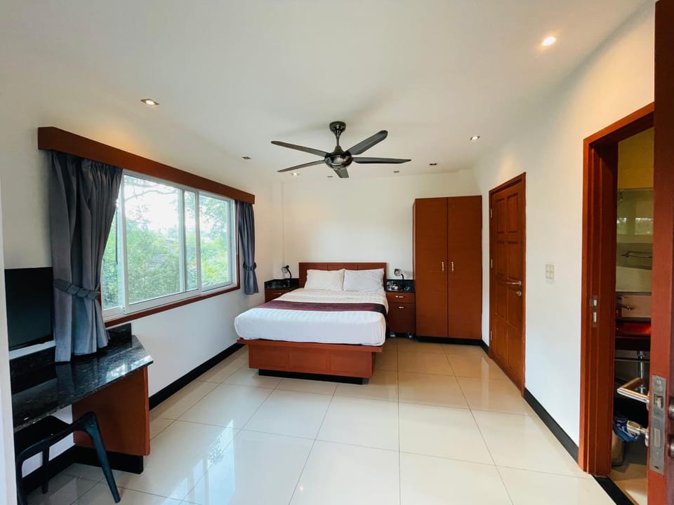 Mountain View Pool Apartment Bed and Breakfast in Thailand