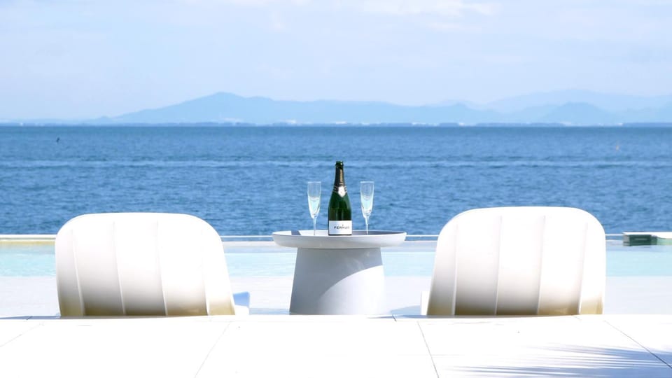 Day, Lake view