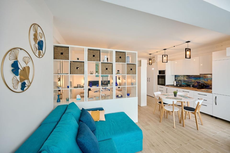 Kitchen or kitchenette, Living room, Dining area, pet friendly