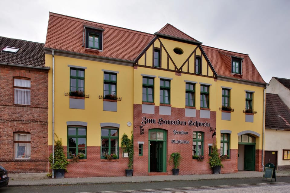 Property building, Day