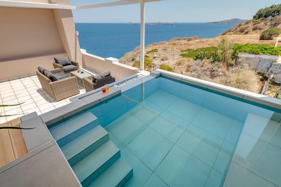 Sea view, Swimming pool