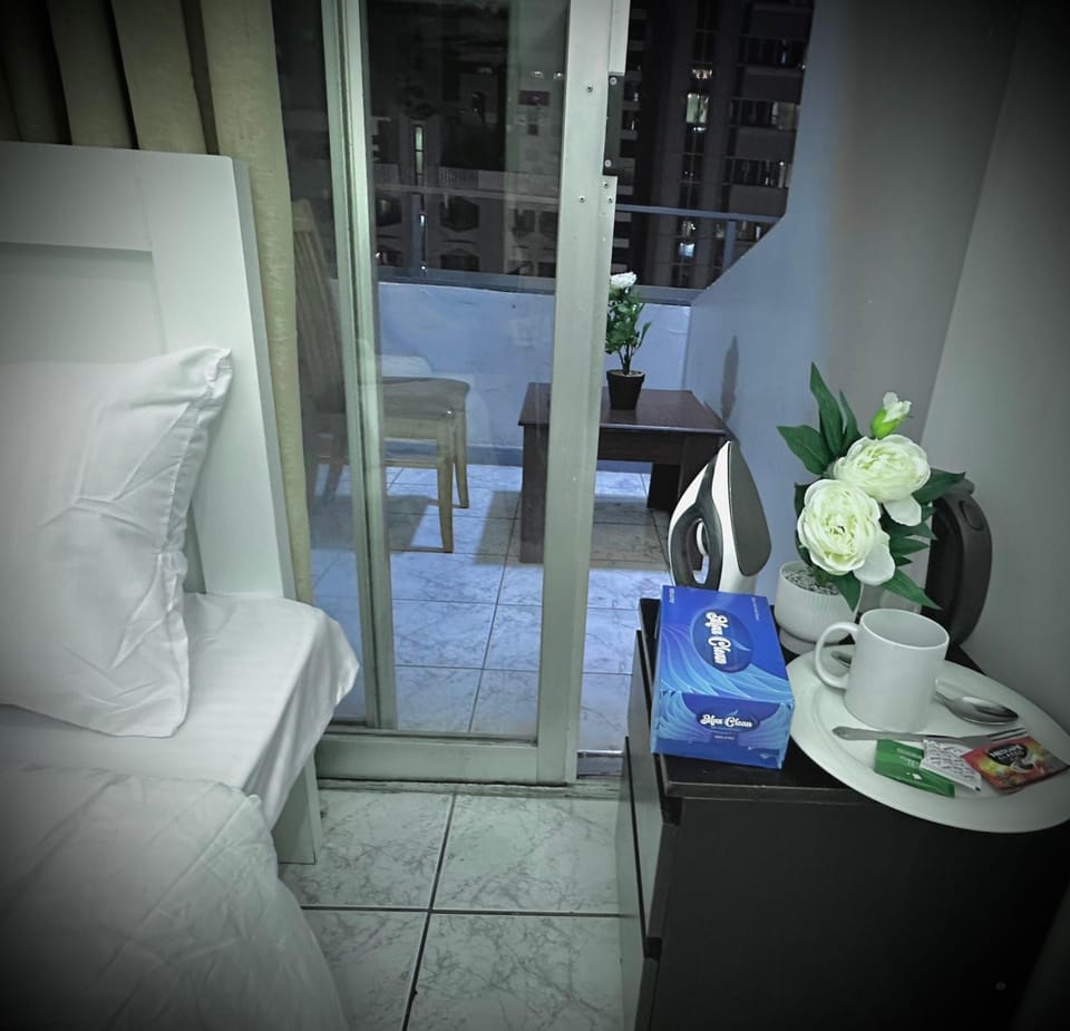 New Phenomenal Room with Sea View Hostel in Abu Dhabi