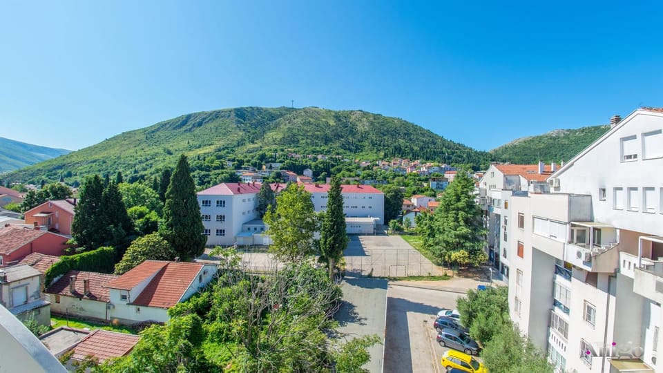 Neighbourhood, City view, Mountain view, Street view