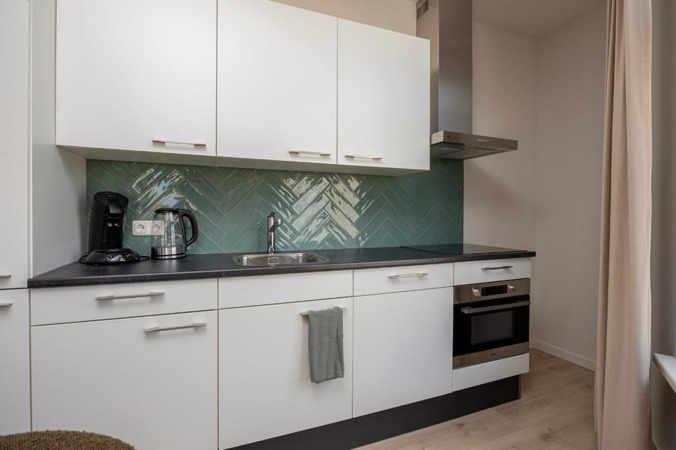 Coffee/tea facilities, Kitchen or kitchenette, minibar, pet friendly, stove