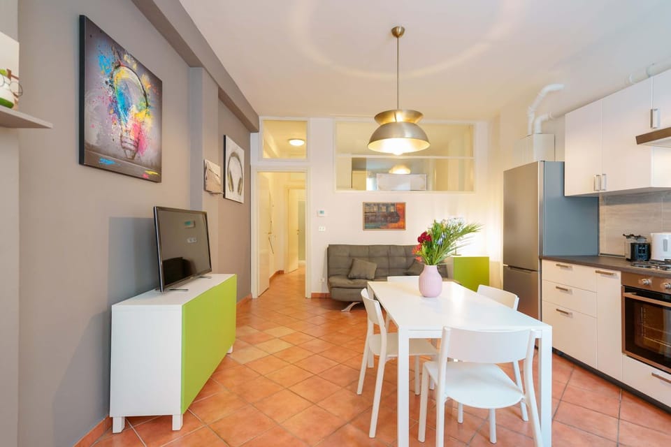 Communal lounge/ TV room, TV and multimedia, Kitchen or kitchenette, Living room, Dining area