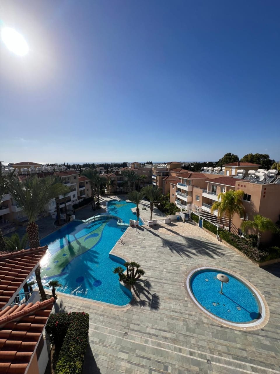 Property building, Day, Natural landscape, Pool view, Swimming pool, sunbed, sunbed