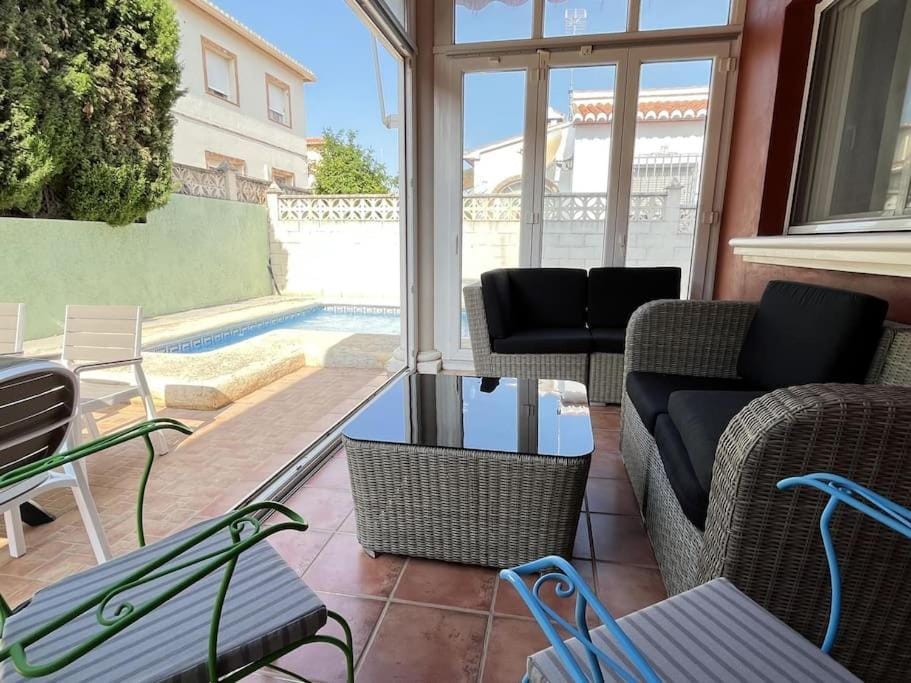 Living room, Pool view