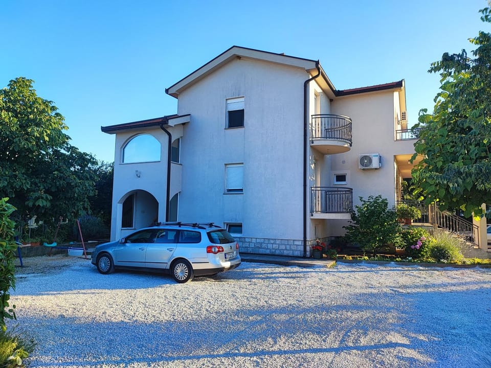 Property building, Parking