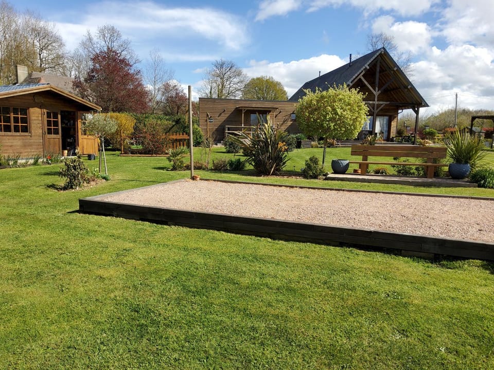 L’Ombragée Au Doux Refuge Bed and Breakfast in Normandy