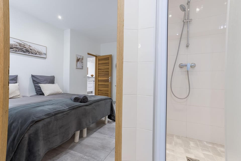 38 Meynadier 4p by Halldis Apartment in Cannes