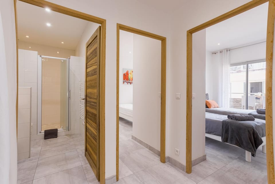38 Meynadier 4p by Halldis Apartment in Cannes