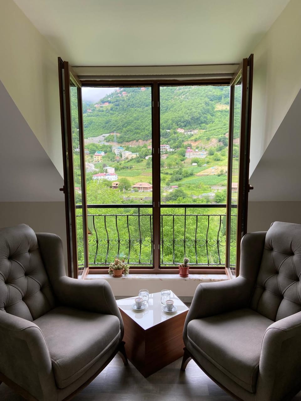 Natural landscape, View (from property/room), Living room, Garden view, Mountain view, Mountain view