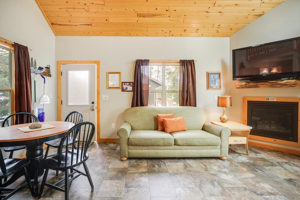 Lakefront Wisconsin Cabin: Dock, Walk to Beach! Cabin in Wisconsin