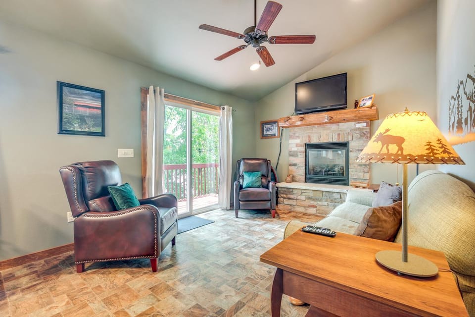 Pet-Friendly Wisconsin Cabin on Lake w/ Fire Pit! Cabin in Wisconsin