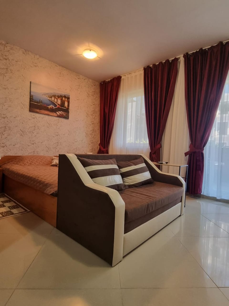 Domus Spacious Studio Apartment Apartment in Burgas Province