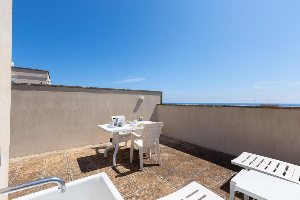 Patio, Balcony/Terrace