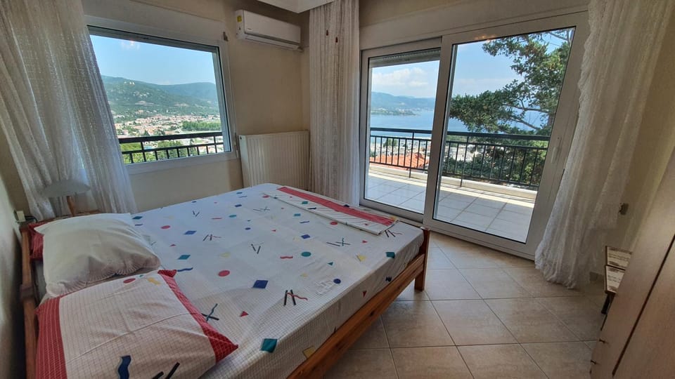 Bed, View (from property/room), Balcony/Terrace, Bedroom