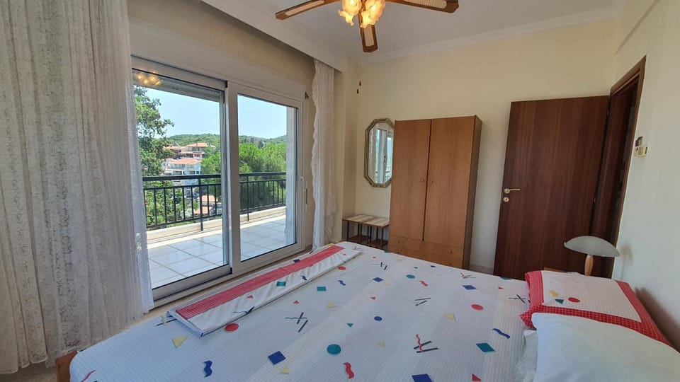 Bed, Bedroom, wardrobe