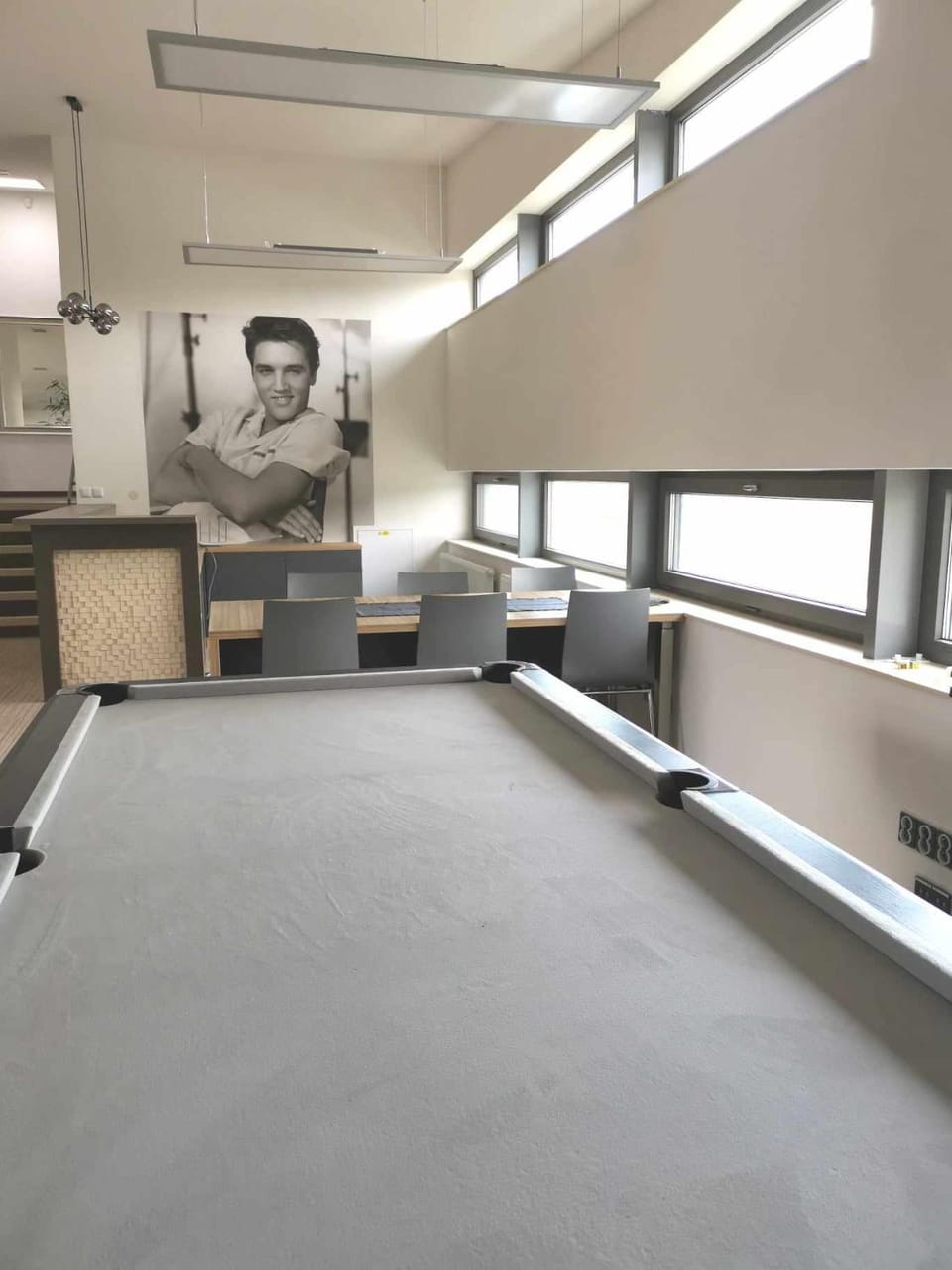 Billiard, Living room, Seating area