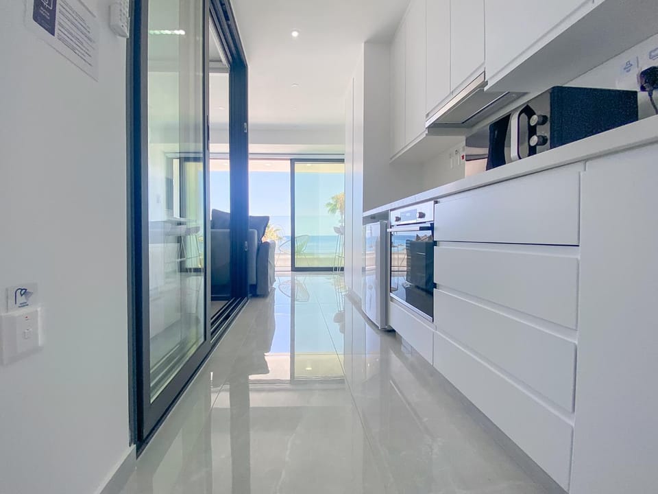 Kitchen or kitchenette, minibar, pet friendly, stove