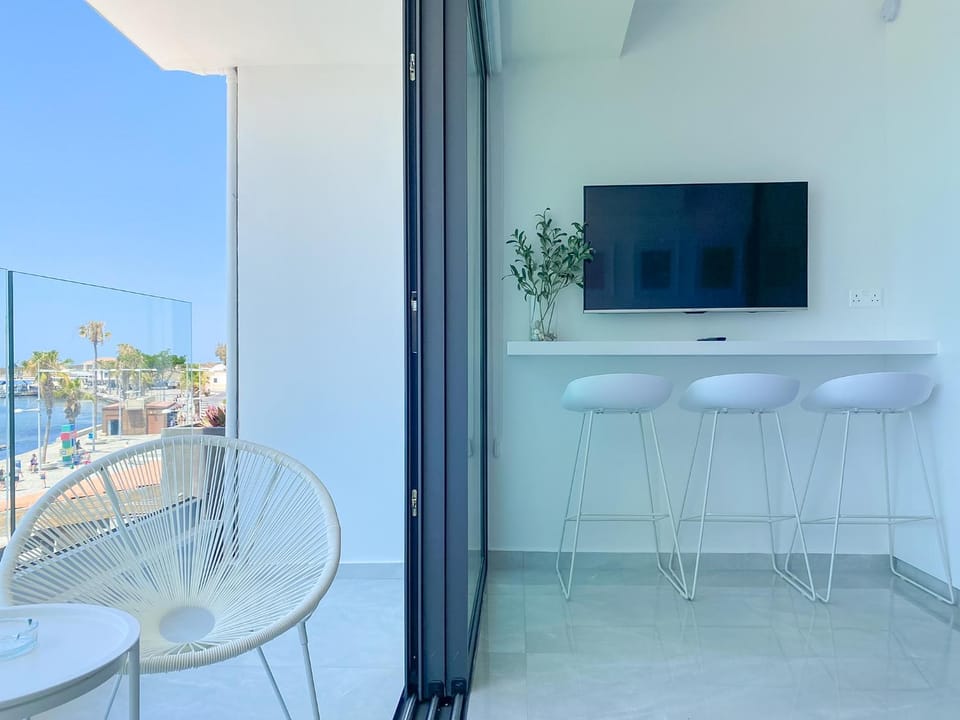 TV and multimedia, View (from property/room), Balcony/Terrace