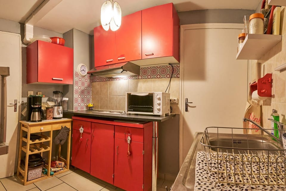 Kitchen or kitchenette, Living room