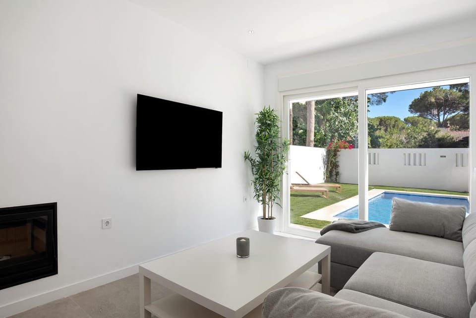 Property building, Living room