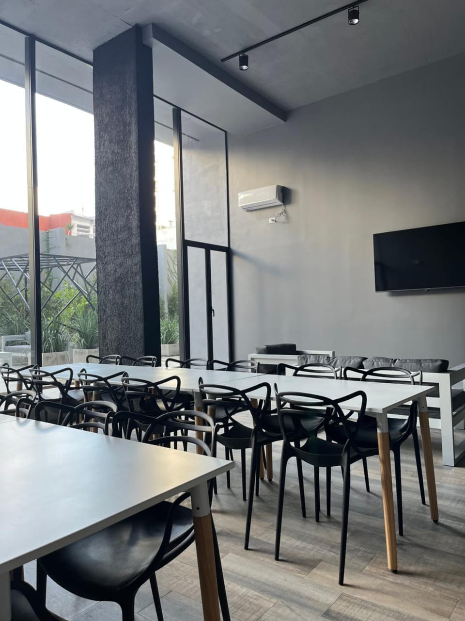 Communal lounge/ TV room, Business facilities
