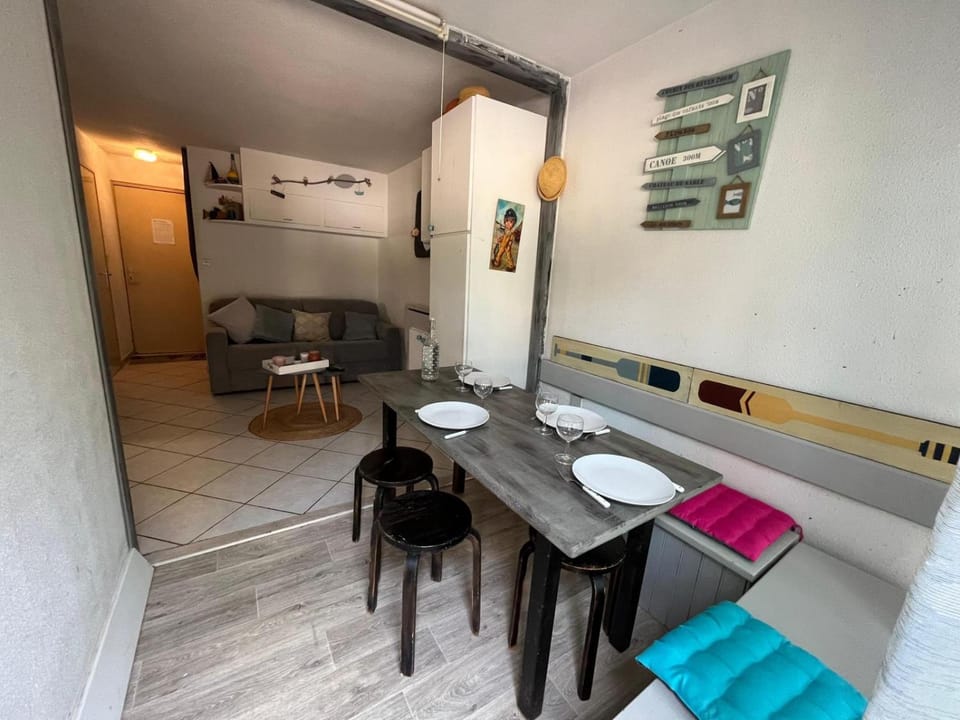 Appartement en rez-de-chaussée avec terrasse à Narbonne Plage 4MED301 Apartment in Narbonne