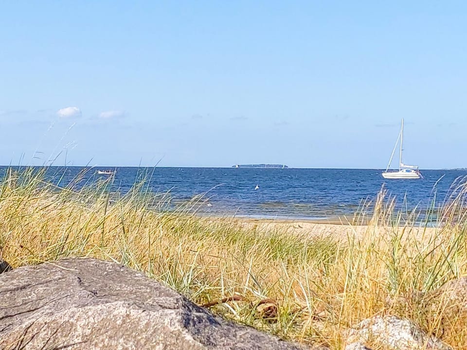 Neighbourhood, Beach, Sea view