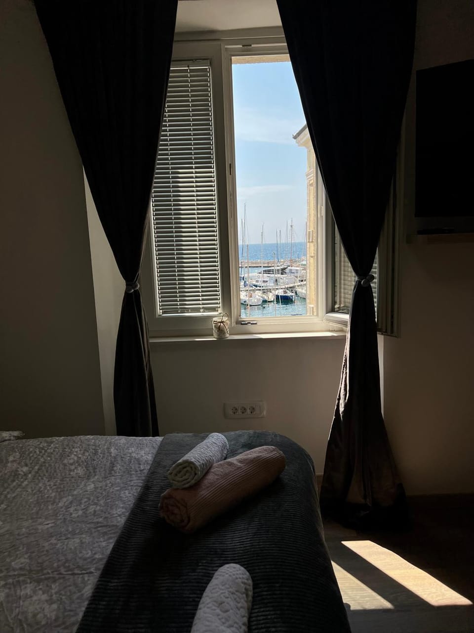 Bed, View (from property/room), Sea view