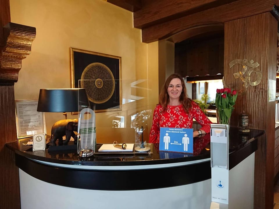 Staff, People, Lobby or reception, Other