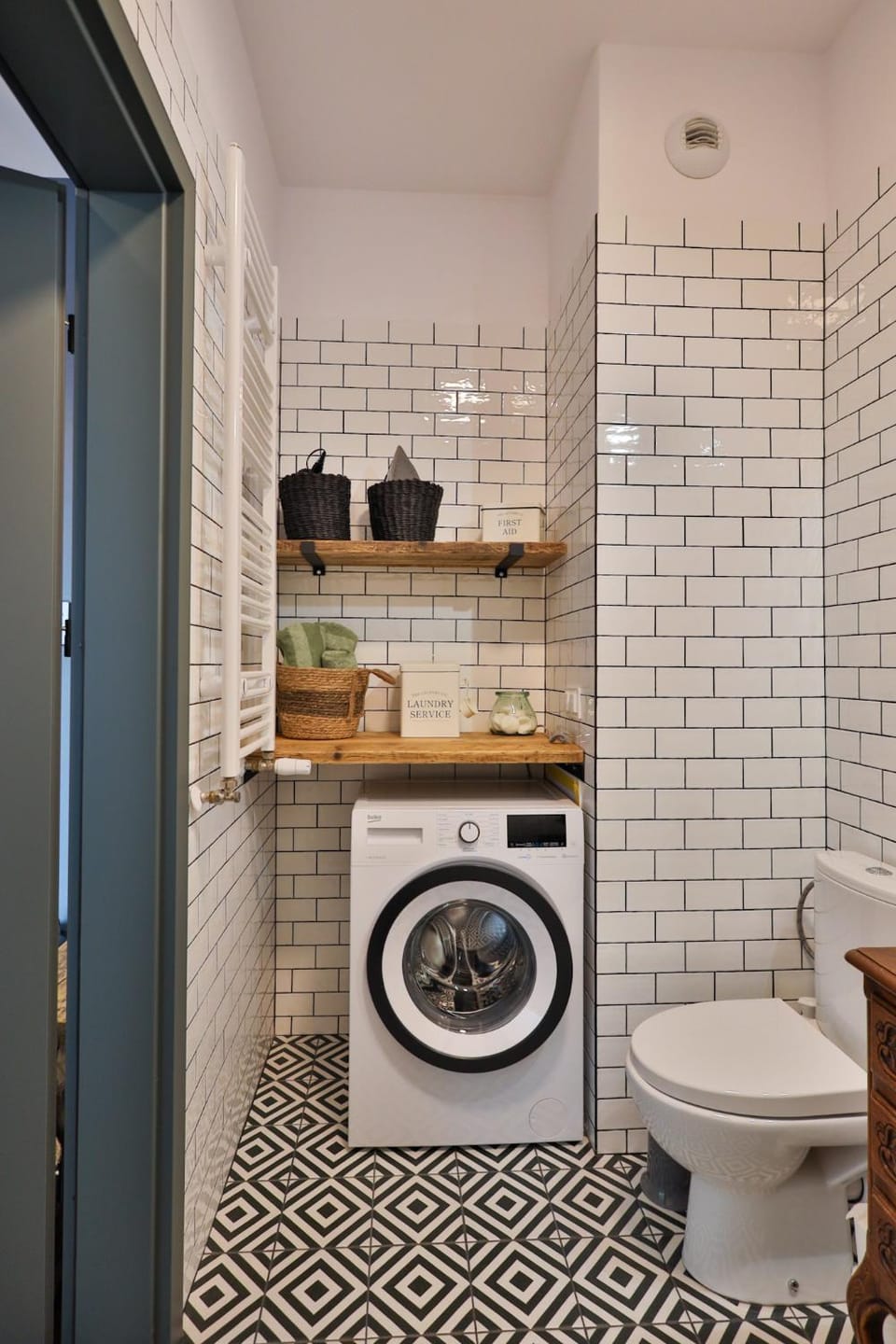 Toilet, Bathroom, washing machine, dryer