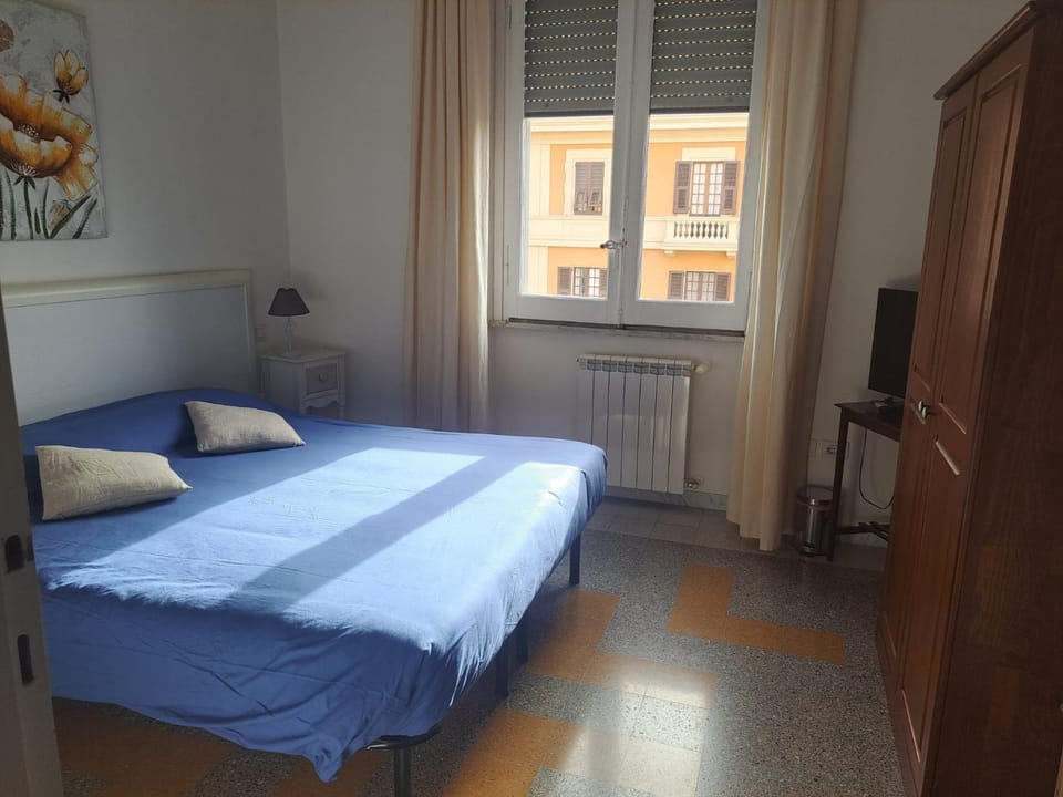Dante Alighieri Guest House Bed and Breakfast in Cagliari