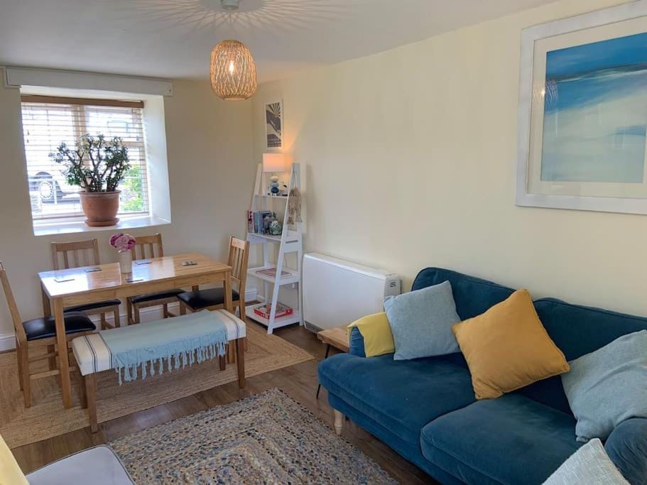 Large 3 bedroom flat in Sennen Apartment in Sennen