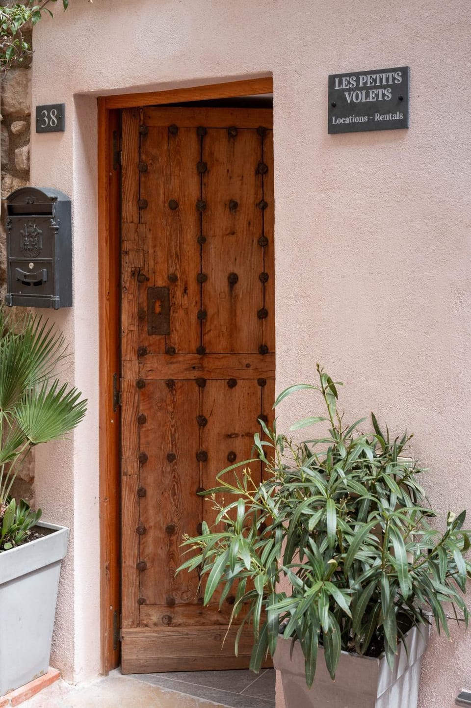 Facade/entrance